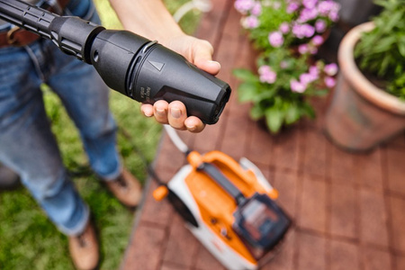 Myjka ciśnieniowa akumulatorowa REA 60 PLUS, bez akumulatora i ładowarki STIHL